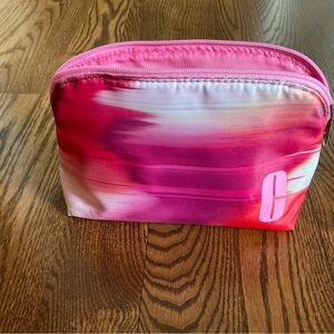 Clinique Makeup bag with 6 travel size products